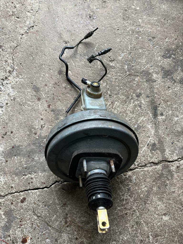 Bmw e39 posilovač brzd od roku 1996 - 1998