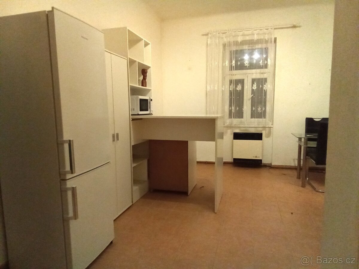 1+1, 42 m2, Praha 6,, Za Strahovem 11, odstupné 409.000 Kč