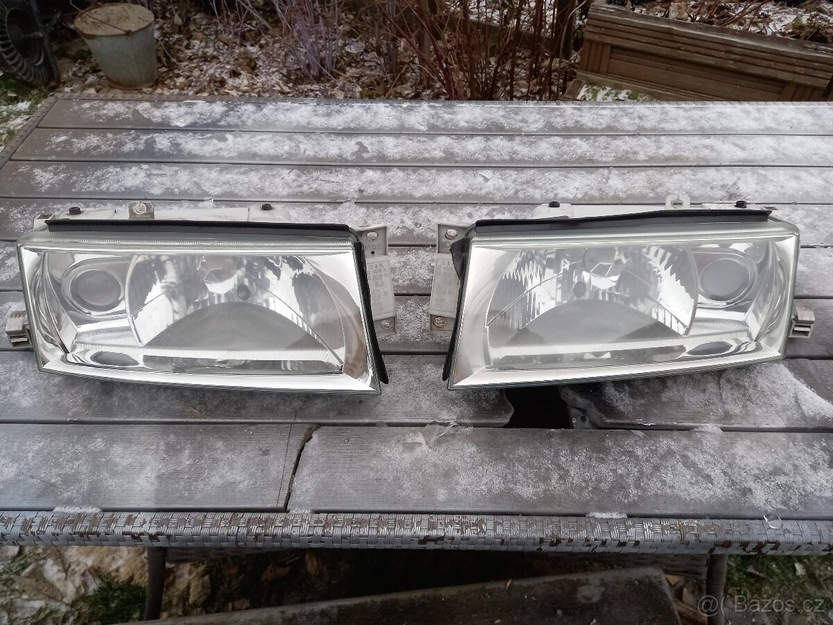 přední světla škoda octavia 1 facelift hezký stav