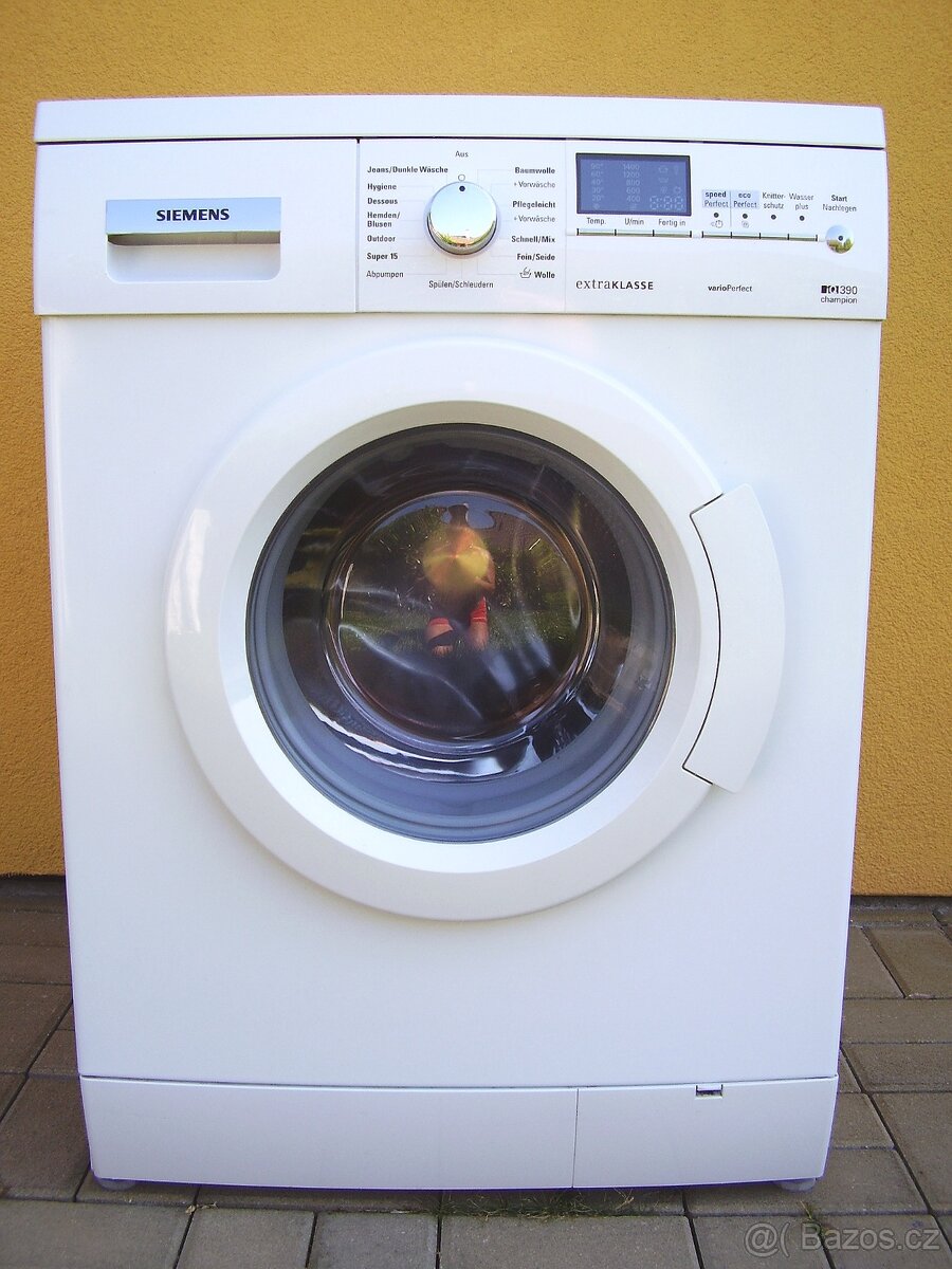Pračka SIEMENS na 7 kg prádla