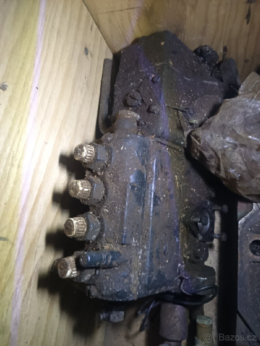 Zetor UR