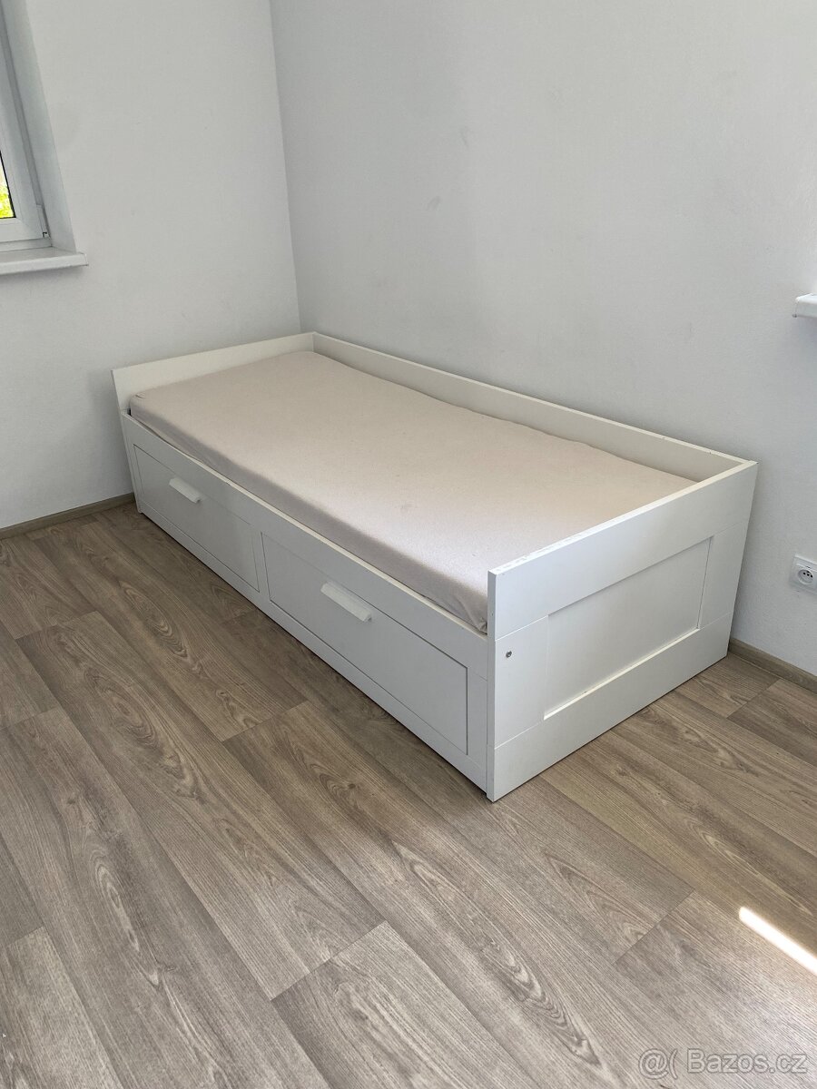 Rozkládací postel IKEA