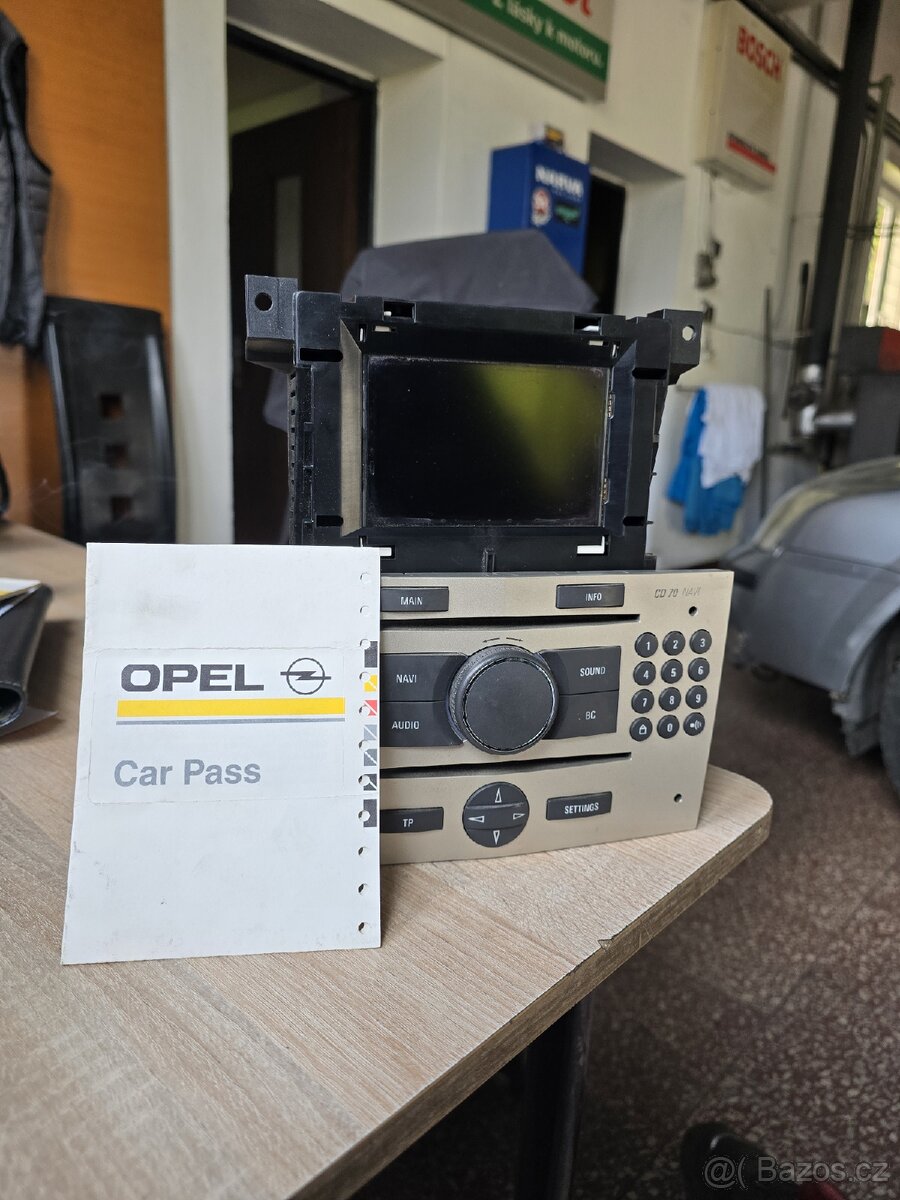 Cd70 navi+display