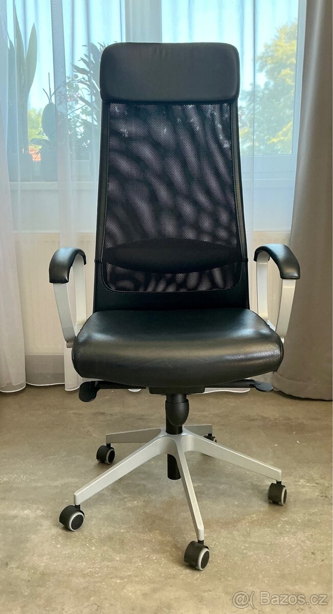 kancelářská židle IKEA Markus - černá