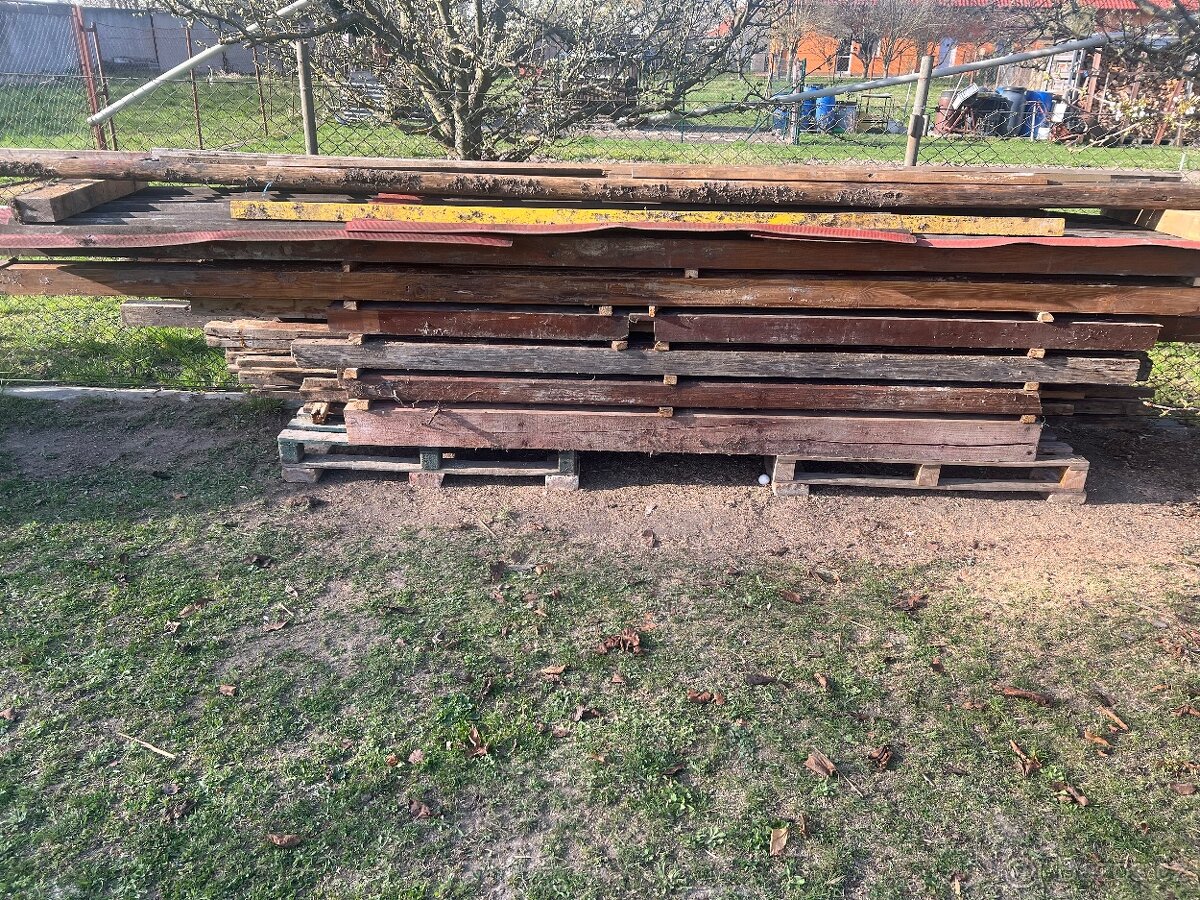 Trámy 10x10cm a 16x16cm