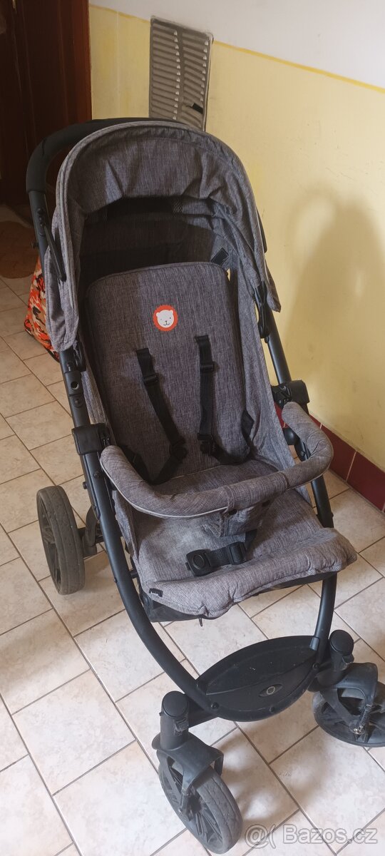 Kočárek Lionelo