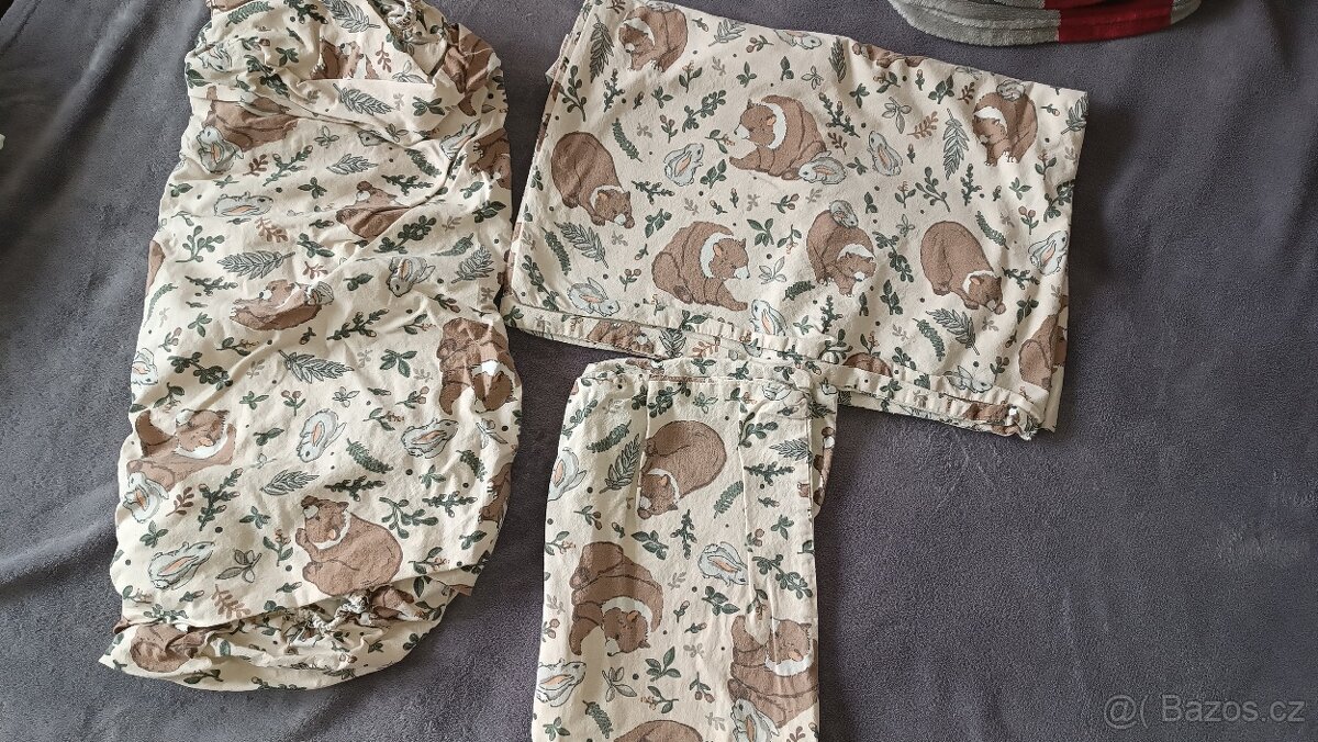 Povlečení do postýlky Medvídkové