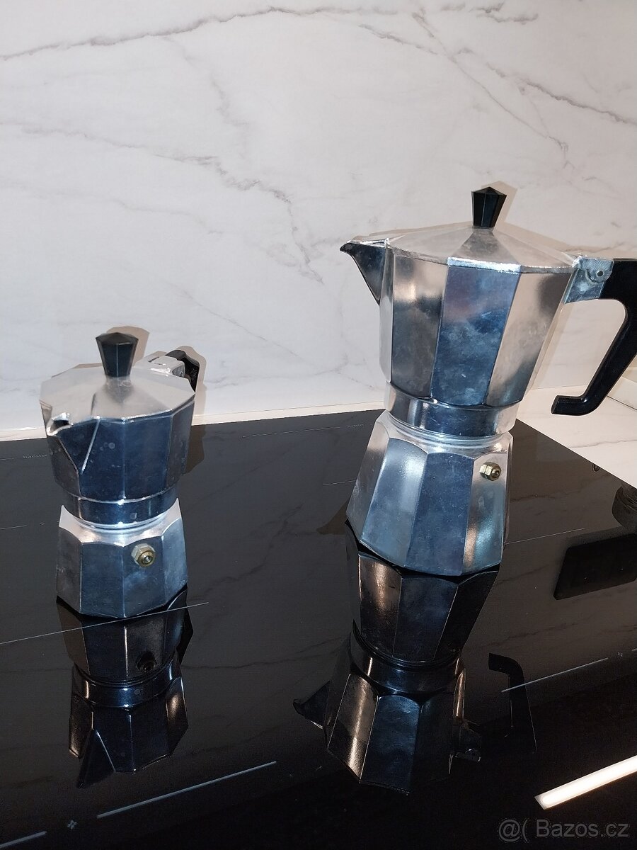 Italský Mokka kávovar
