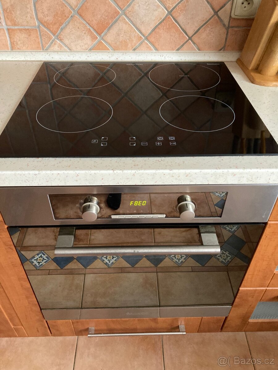 VESTAVNÁ ELEKTRICKÁ TROUBA + VARNÁ DESKA - BAUMATIC