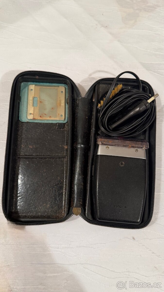 Holicí strojek ruský