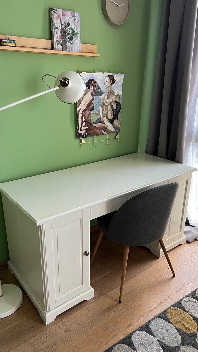 Bílý psací stůl IKEA – 145×60 cm, dobrý stav