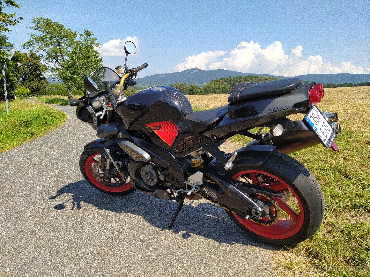 Aprilia Tuono RSV 1000