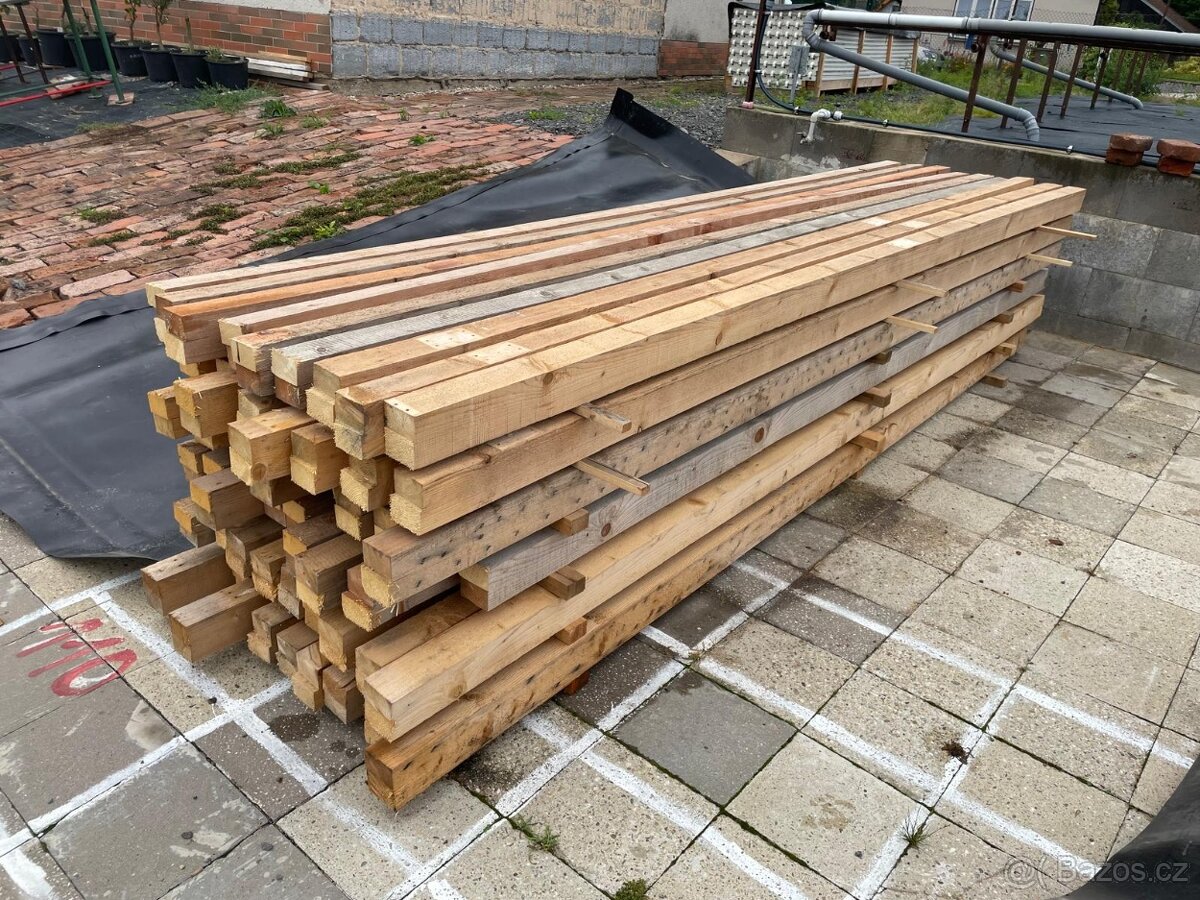 Smrkové hranoly 390x10x8 cm