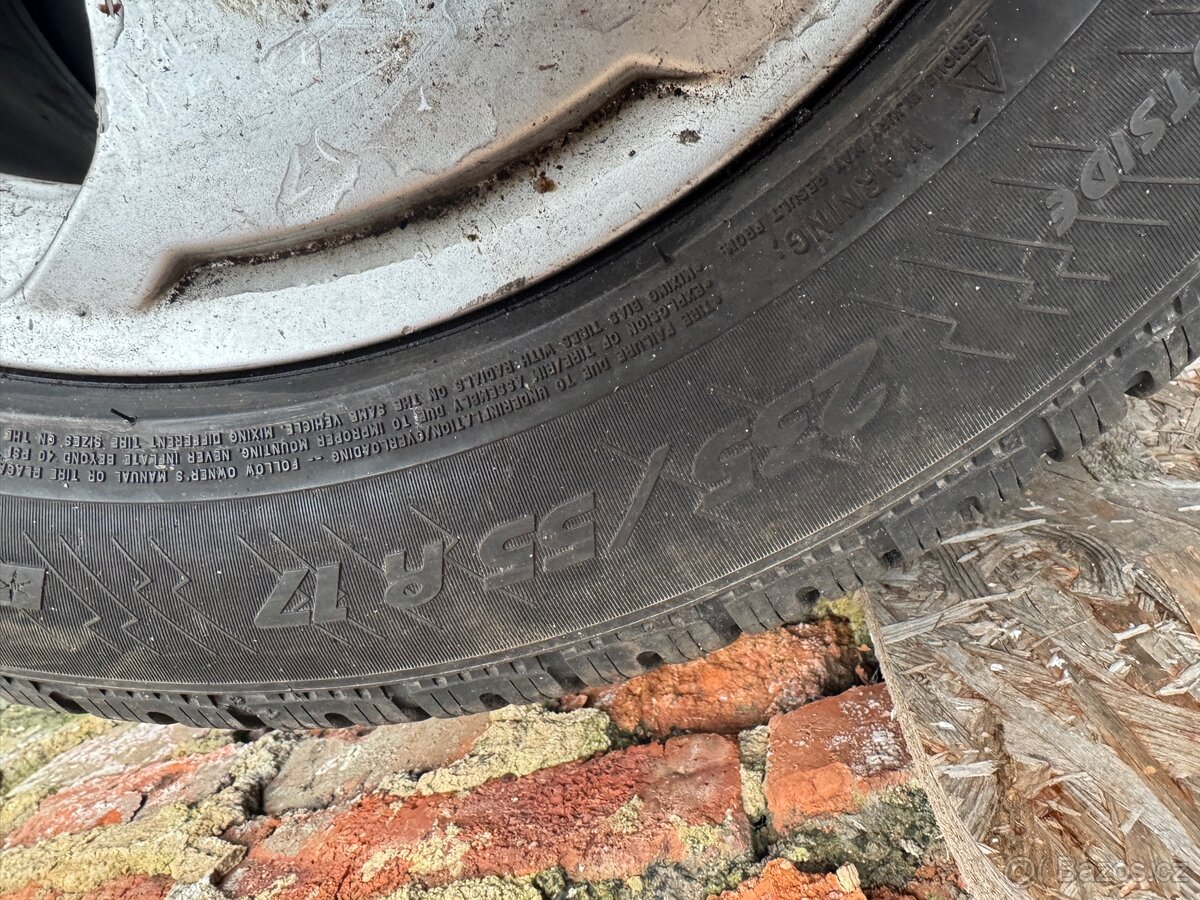 Michelin 235/55r17 zimní