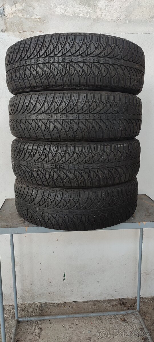 185/60/R15 ZIMNÍ PNEU