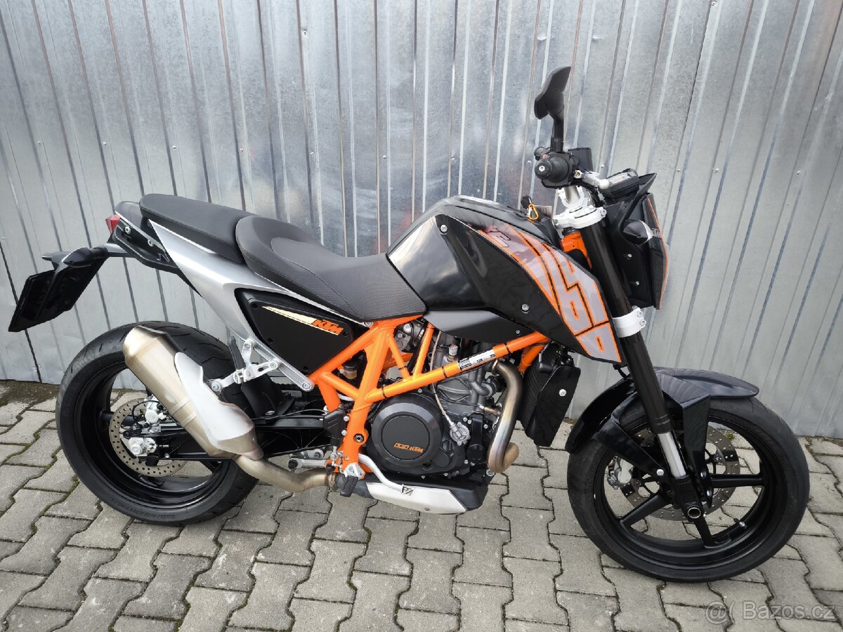 KTM 690 Duke