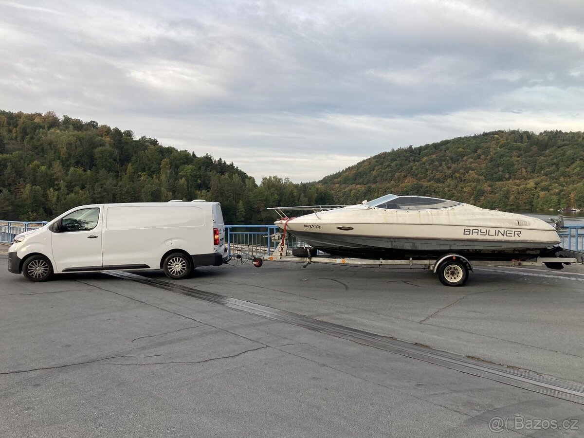 Bayliner 2152 5,7V8