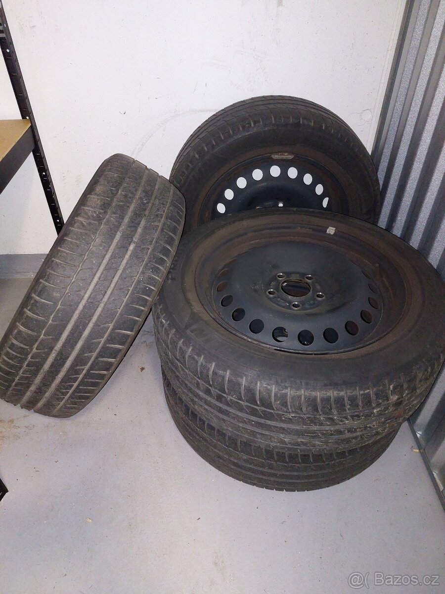 16" kola Ford 5x108 (205/55 R16)