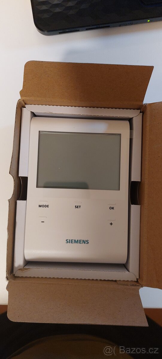 Elektronický regulátor teploty SIEMENS RDE 100 TERMOSTAT