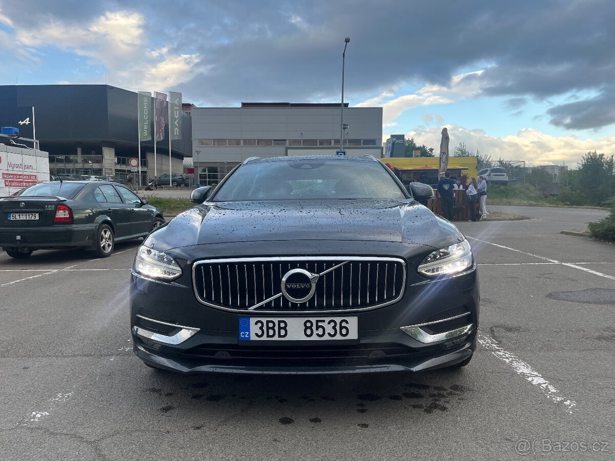 Volvo V90 D4 Inscription AWD | Panorama, PilotAssist