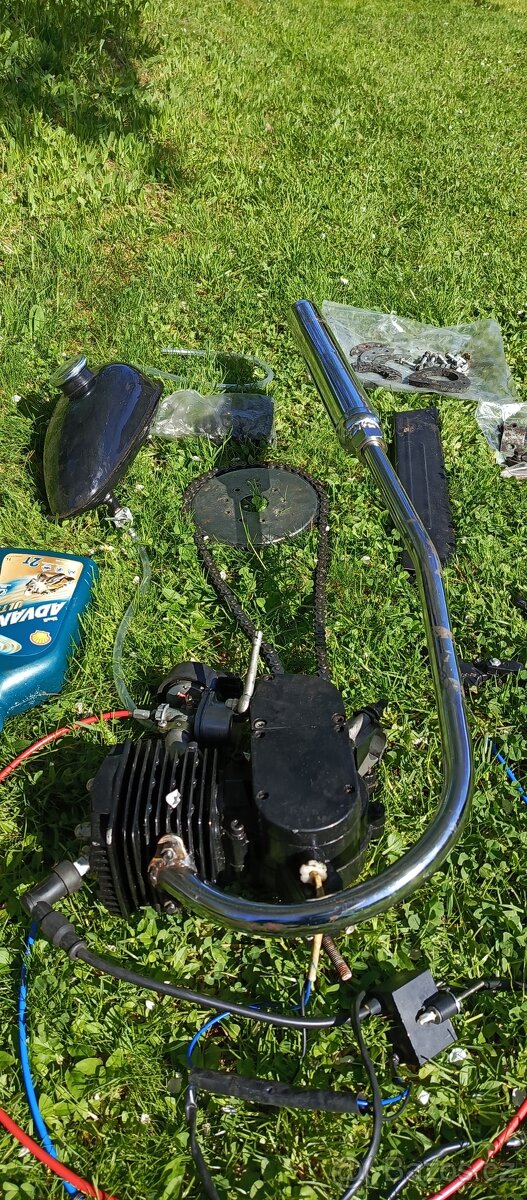 Prodám pomocný spalovací motor 80ccm.