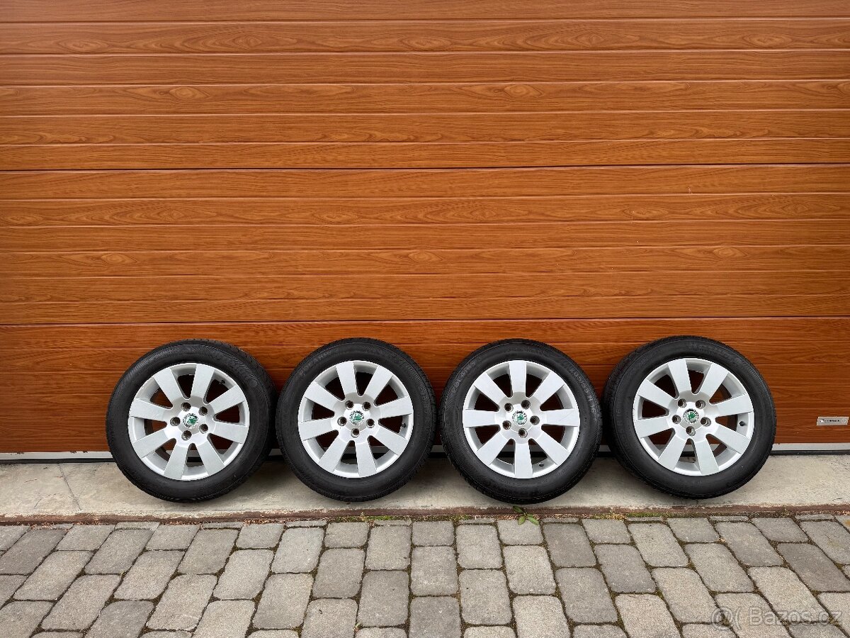 Alu kola 5x112 r16 se zimními pneu
