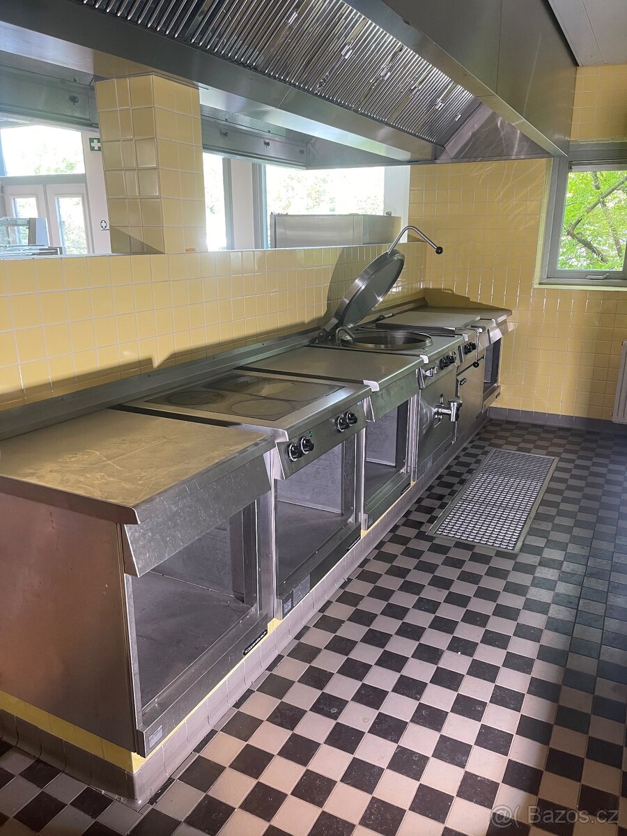 Nerez gastro nábytek