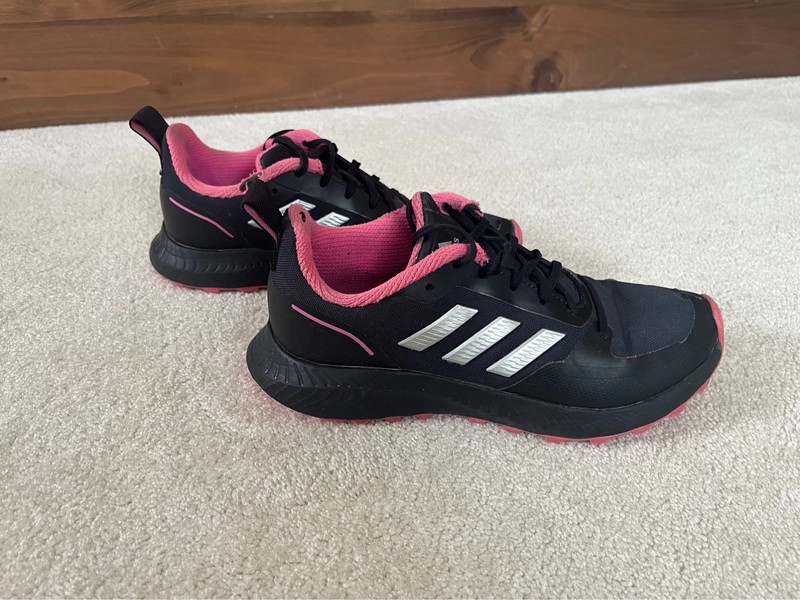 Běžecké boty Adidas Runfalcon