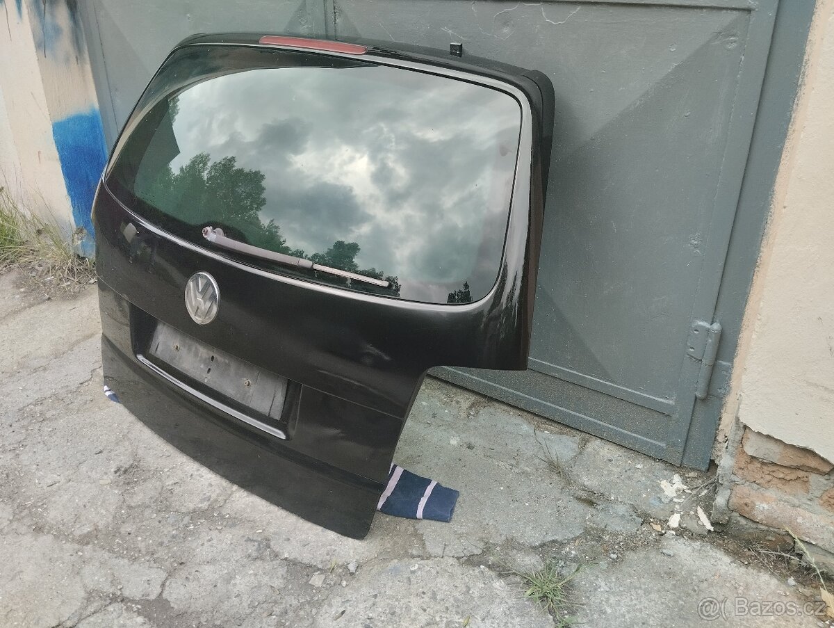 5. dveře z VW Touran