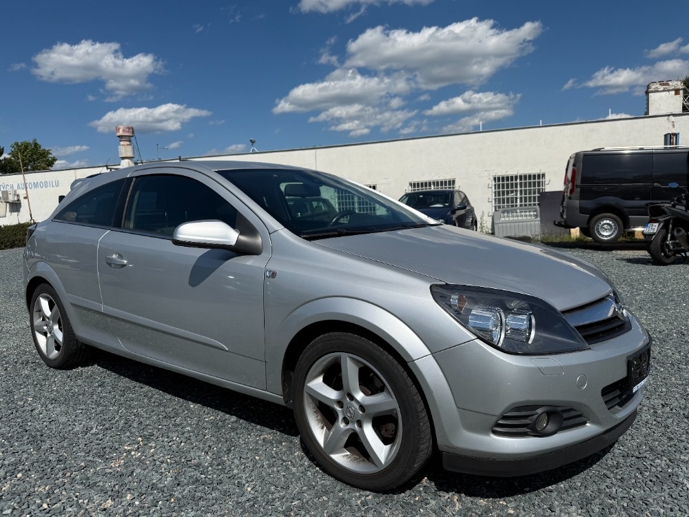 Opel Astra, GTC 2.0 Turbo Cosmo