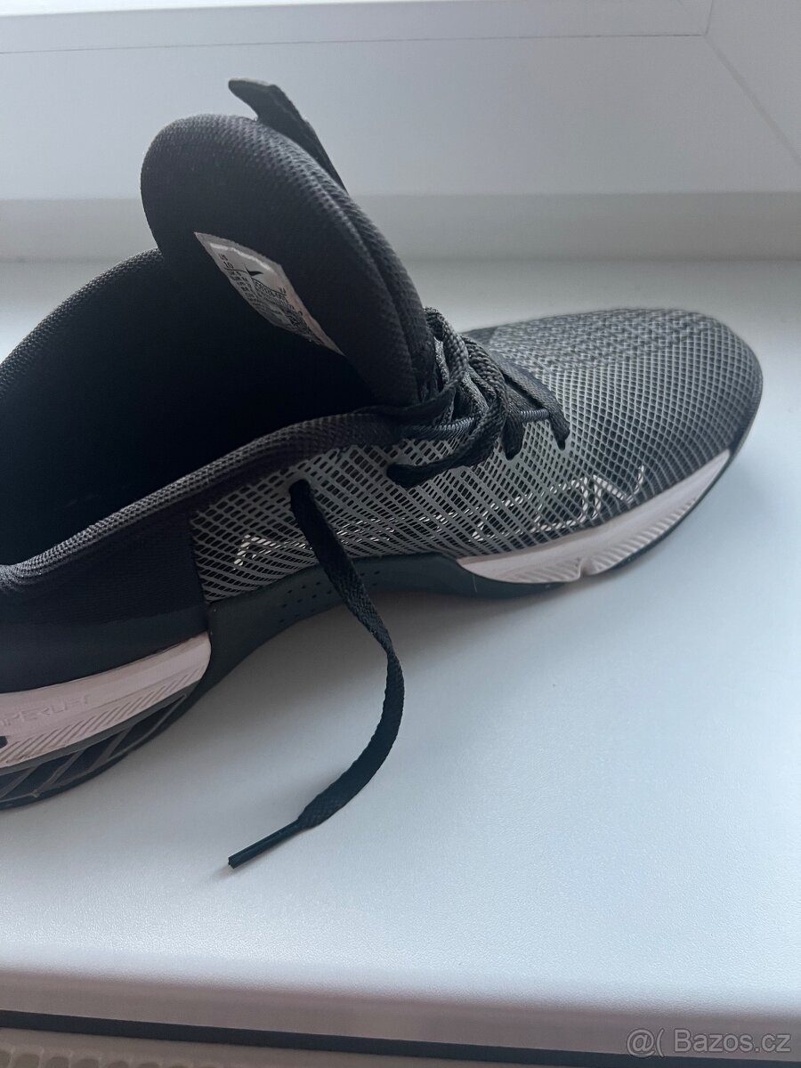 Prodám boty Nike Metcon