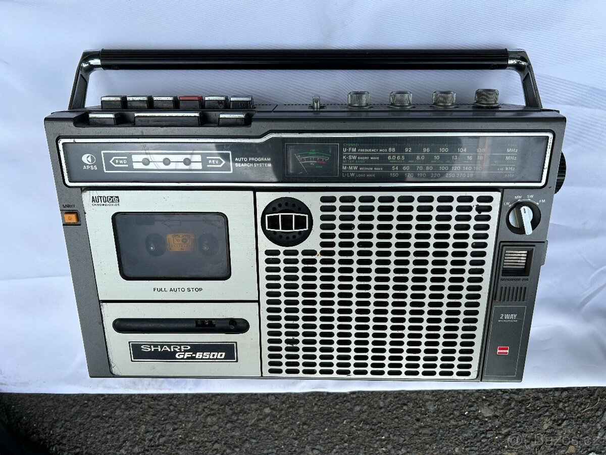 radiomagnetofon Sharp
