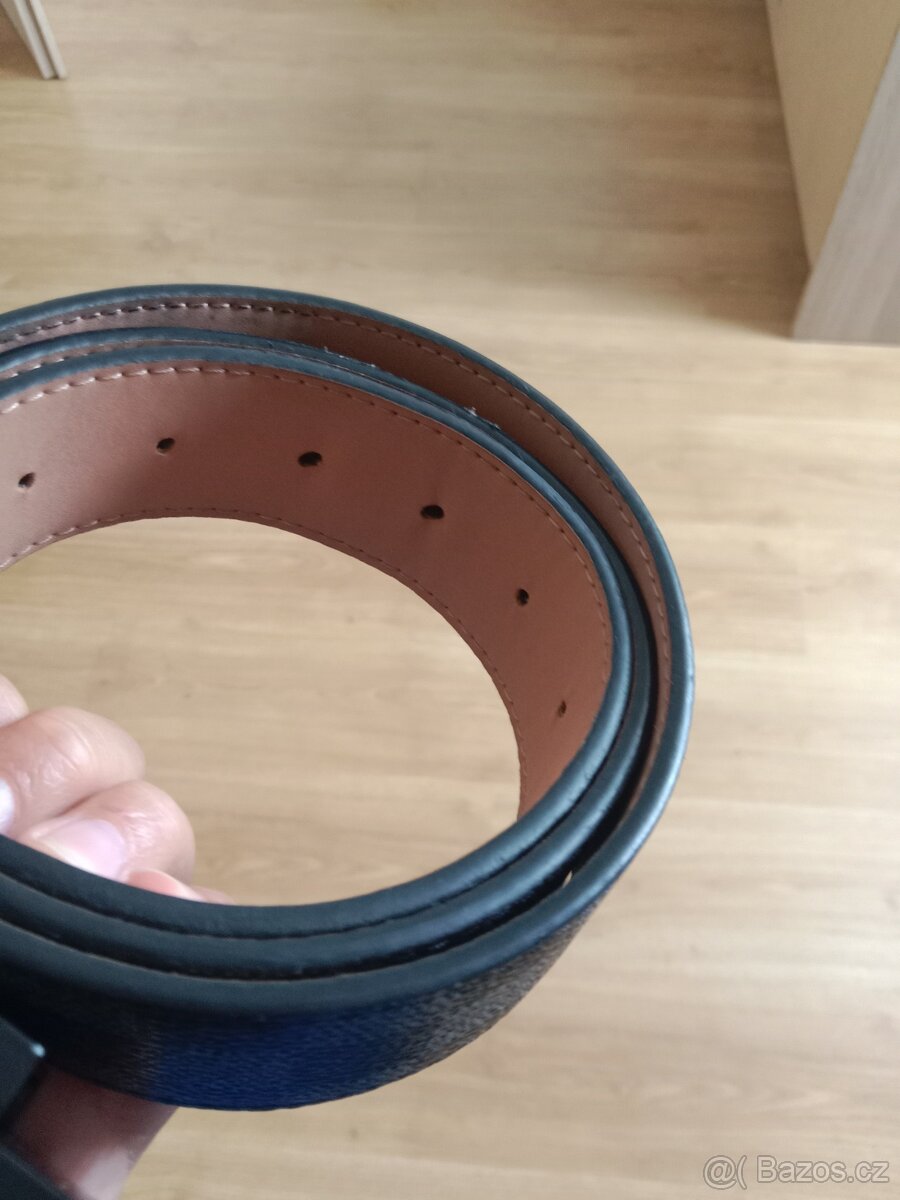 Louis Vuitton pásek