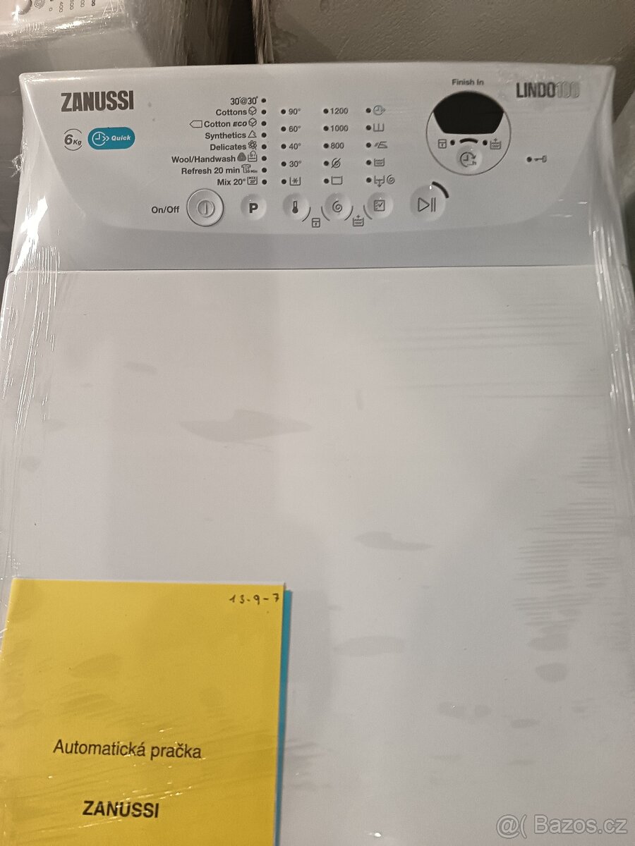 Vrchem plněná pračka Zanussi