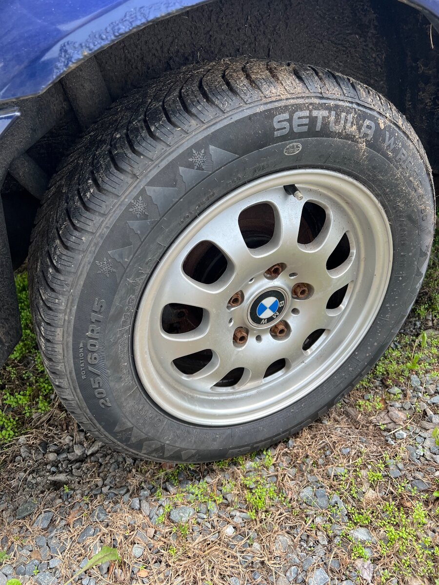 205/60/15 zimní kola BMW 5x120