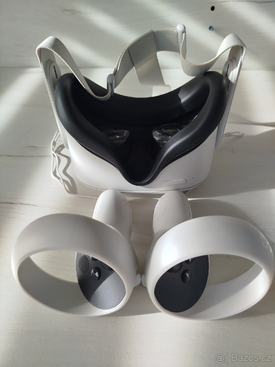 Oculus Quest 2 128GB - Brýle pro virtuální realitu