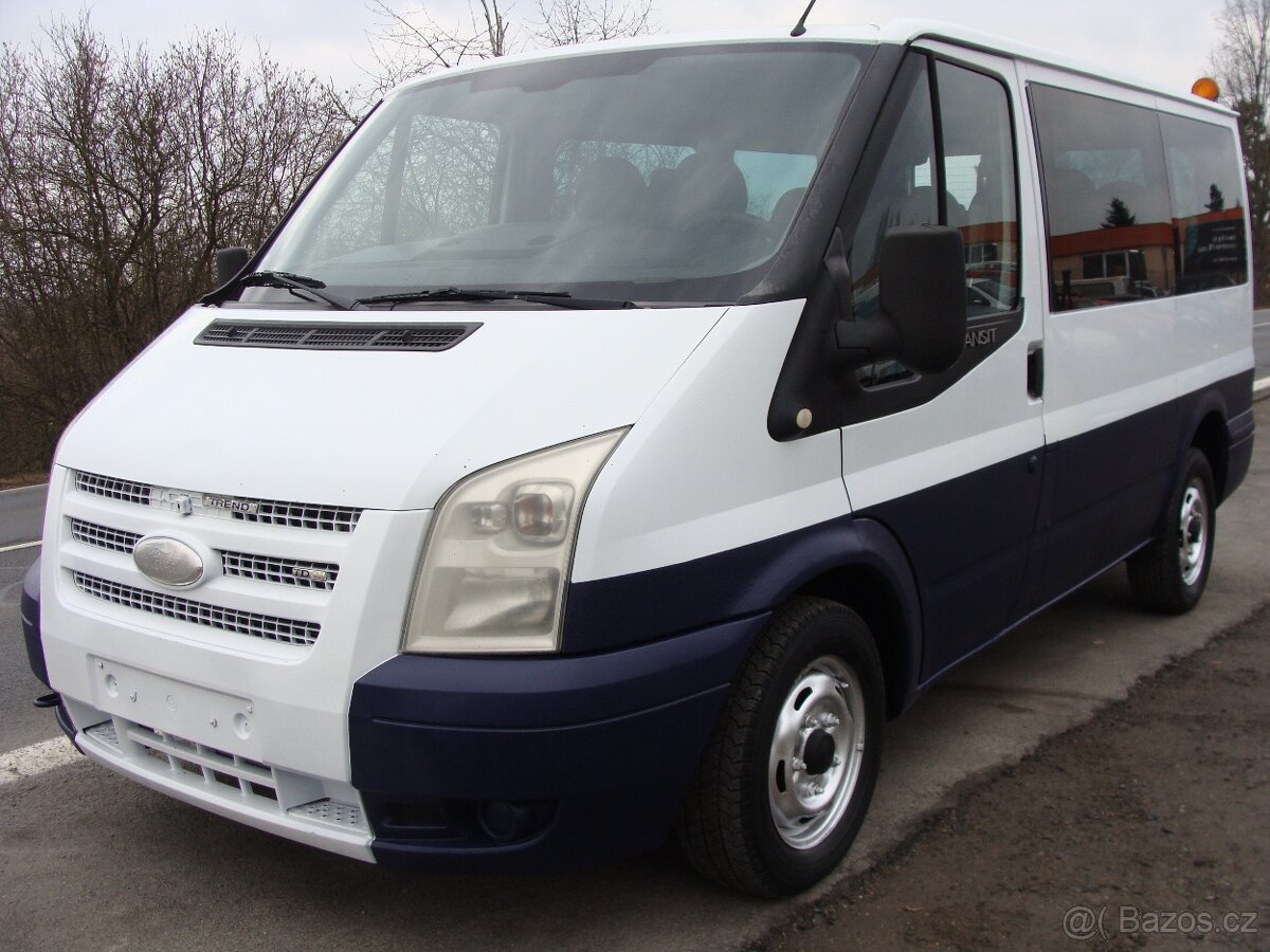 Ford Transit, 2.2 TDCi, 9 míst