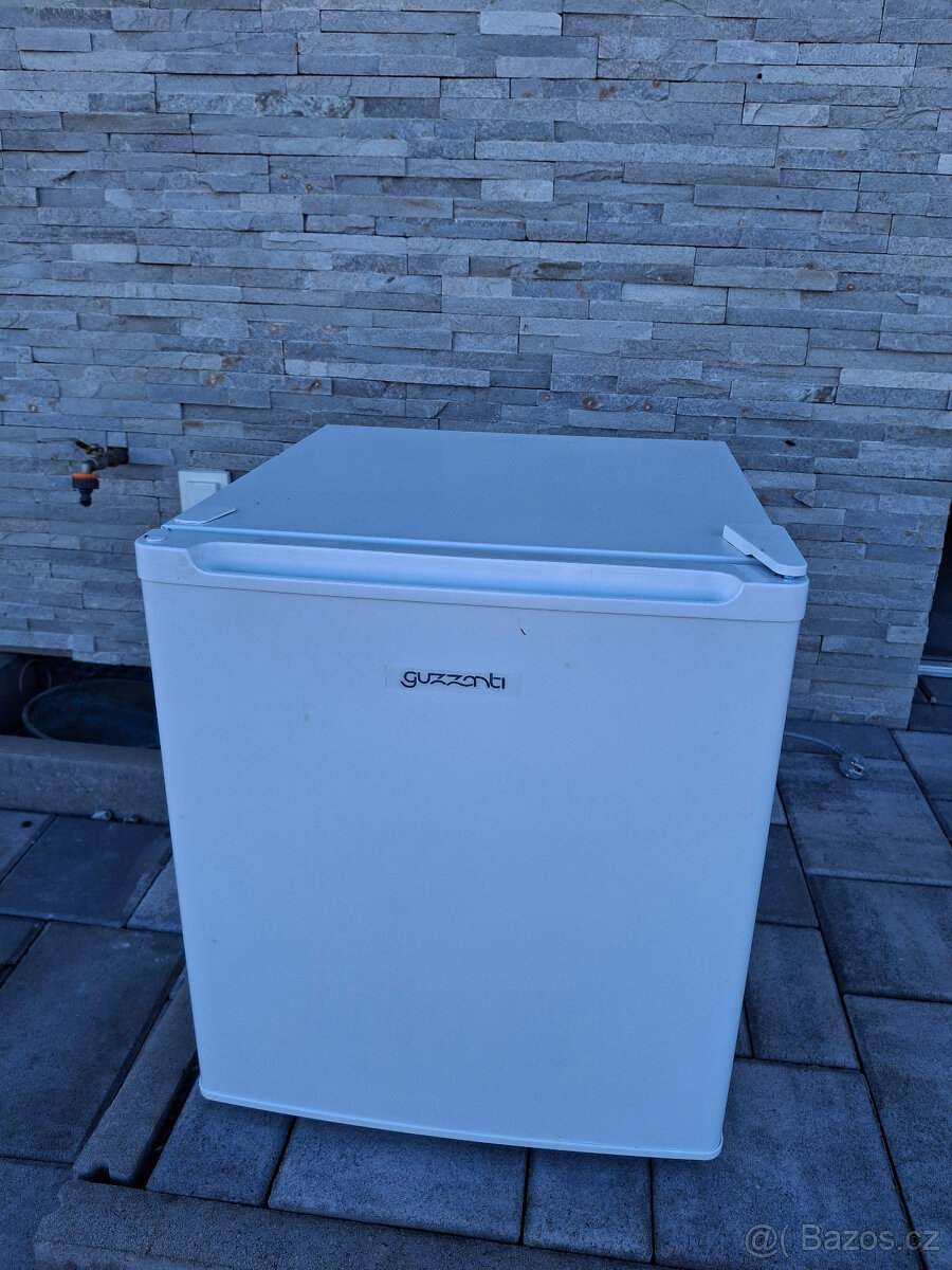 Guzzanti lednice GZ05