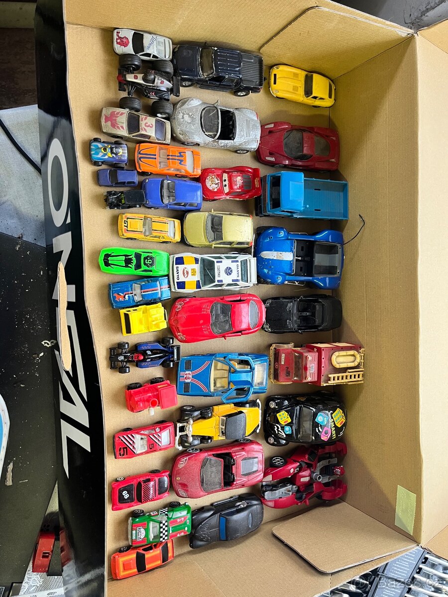 Auta autíčka bburago