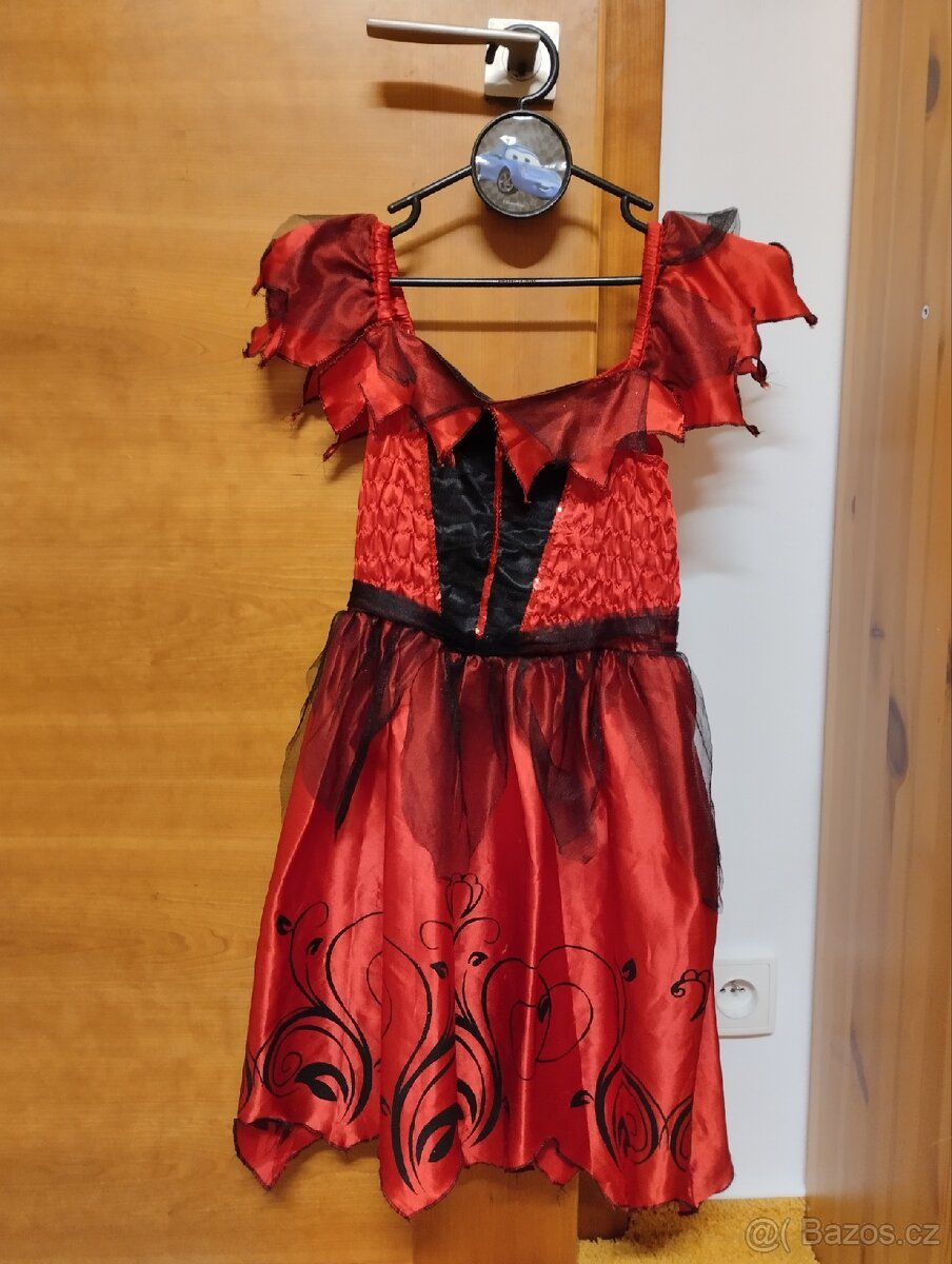 Šaty na maškarní ples - čertice