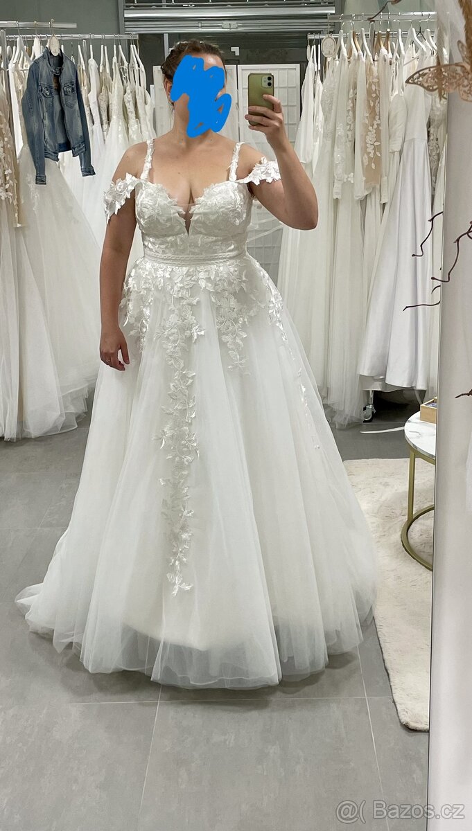 Prodám svatební šaty - Praha