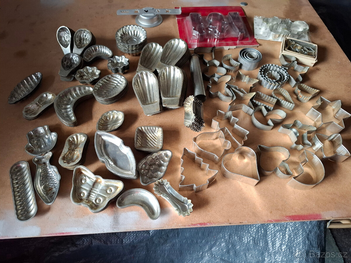 Prodám staré formičky na cukroví