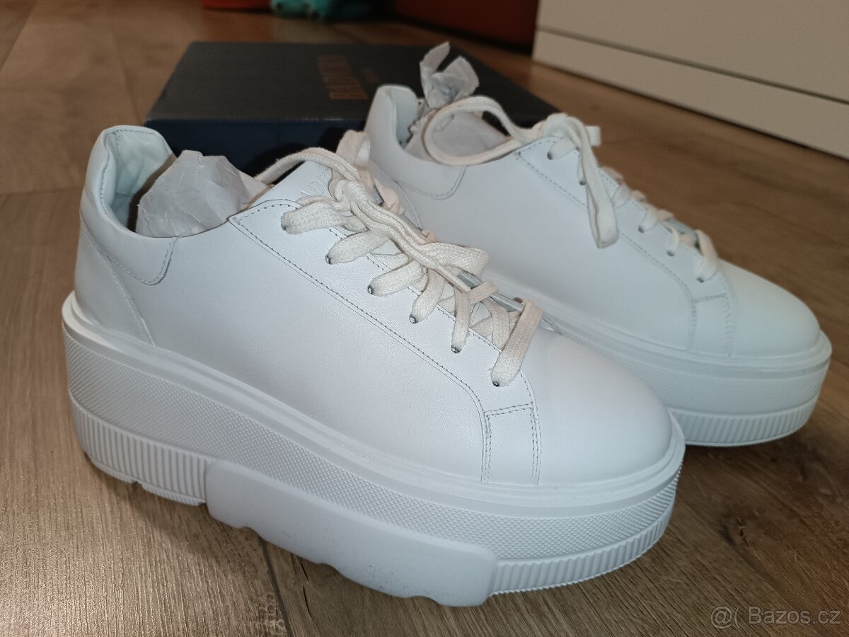 Dámské boty značky Badura