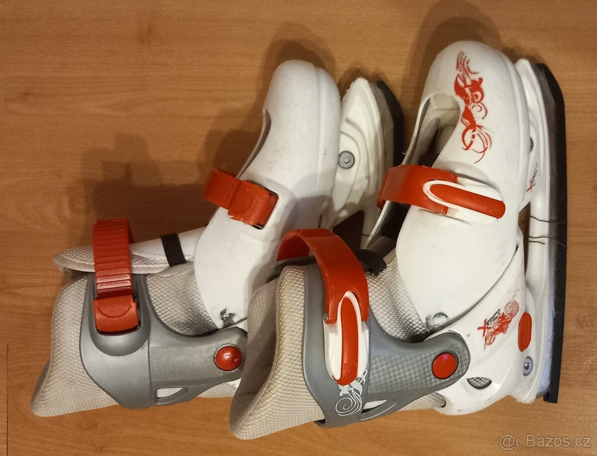 Prodám levně starší zachovalé zvětšovací brusle vel. 32-35