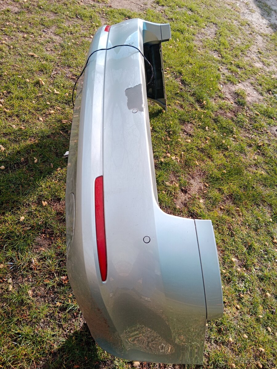 Zadní nárazník Octavia 2 facelift kombi stříbrná 9156