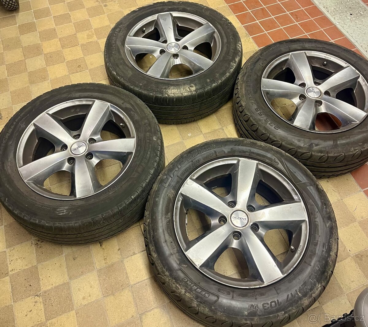 Alu kola r17 na VW T5 / s pneu 235/55r17