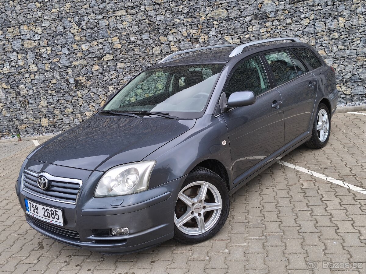 Toyota Avensis 2.2d,D4D 110kw Combi,Tažné,Výhřevy,ALU,XENONY