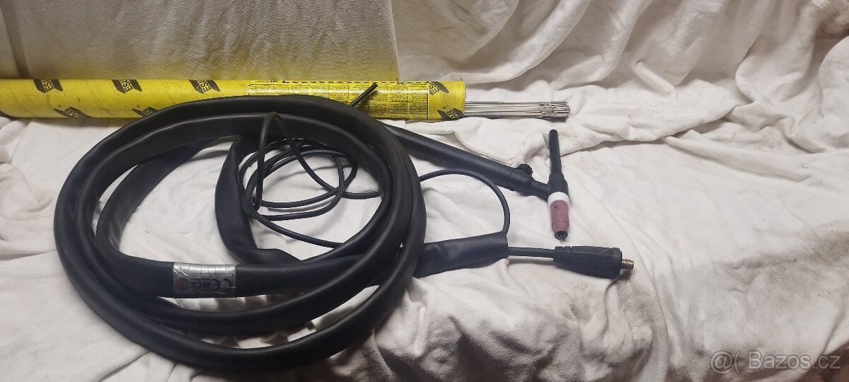 Svářecí hořák TIG SR-17V 4 metry 10-25 s ventilkem
