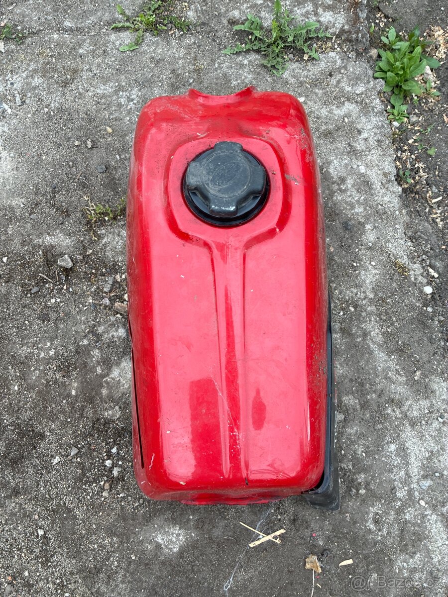 Nádrž Jawa 350/634