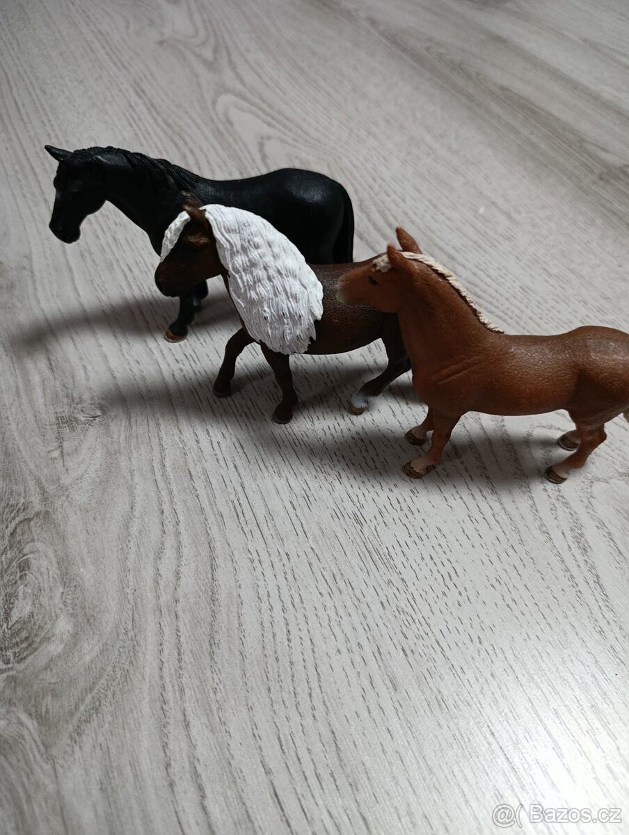 Kůň Schleich sada